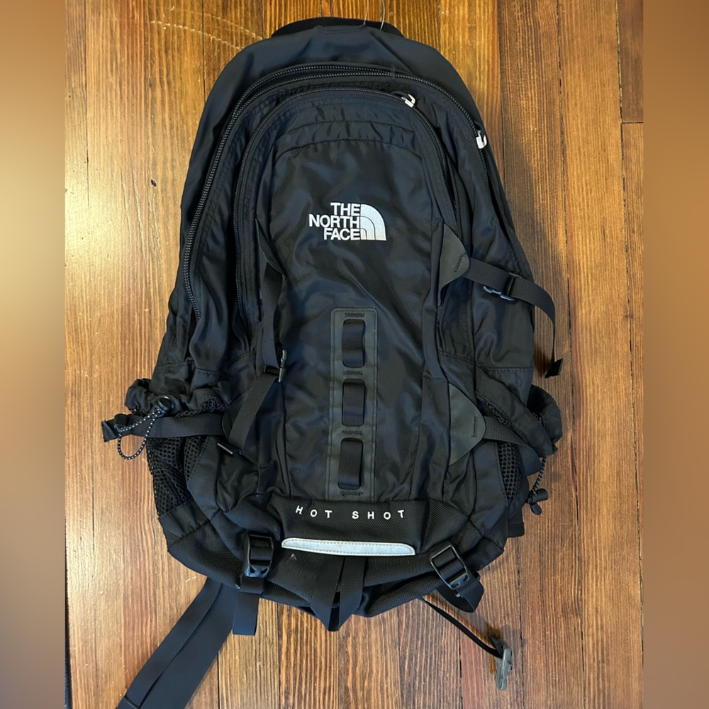 The North Face Hot Shot Backpack BARELY USED